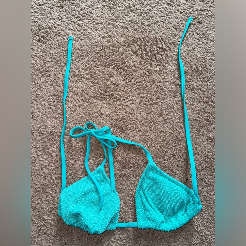 Size medium bikini top
